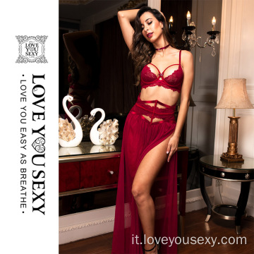 Lingerie sexy rossa profonda v pizzo lungo